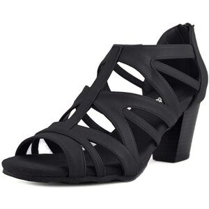 NWT Easy Street Black Heels 7WW or 7E